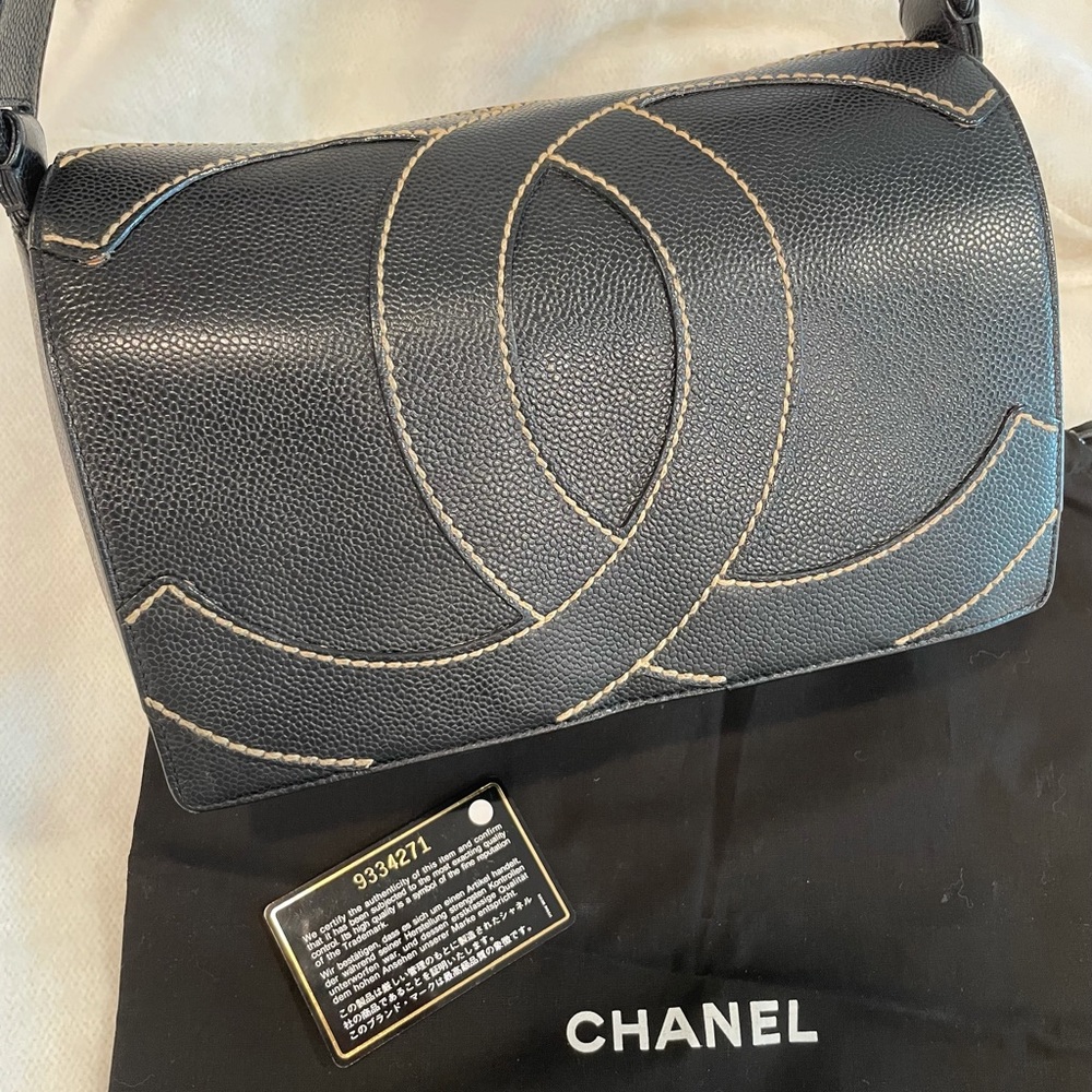 Chanel cc logo caviar flap Rare vintage tote bag